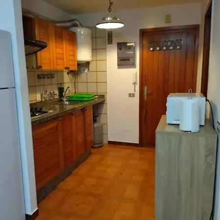One Bedroom With Pool, 100 Meters From The Beach Apartment *